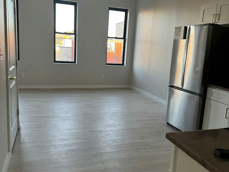 2416 N Charles St #3 — Photo 9