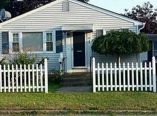 75 Harris St, Pawtucket, RI 02861