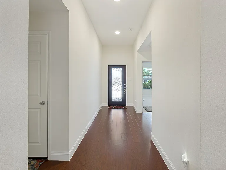 1421 Grackle Dr — Photo 4