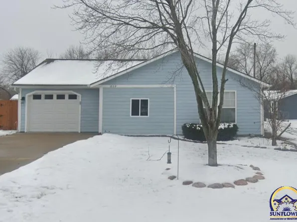 1609 E 25th Ter, Lawrence, KS 66046