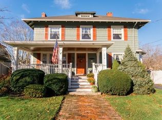 1414 Robeson St, Fall River, MA 02720