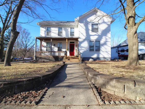 301 E Jefferson St, Washington, IL 61571