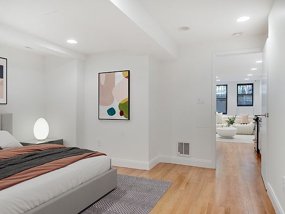 5th image of 423 E 81st St #B