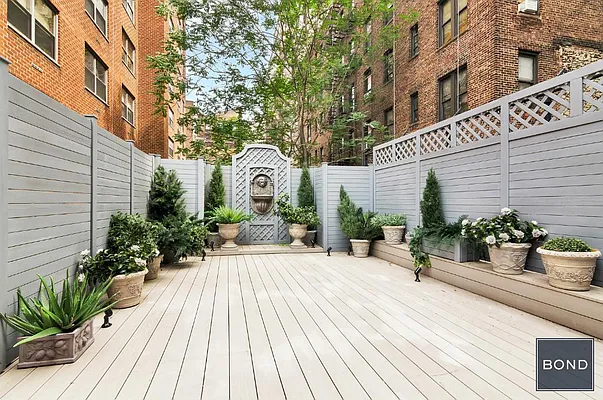 Rented by Bond New York | media 22