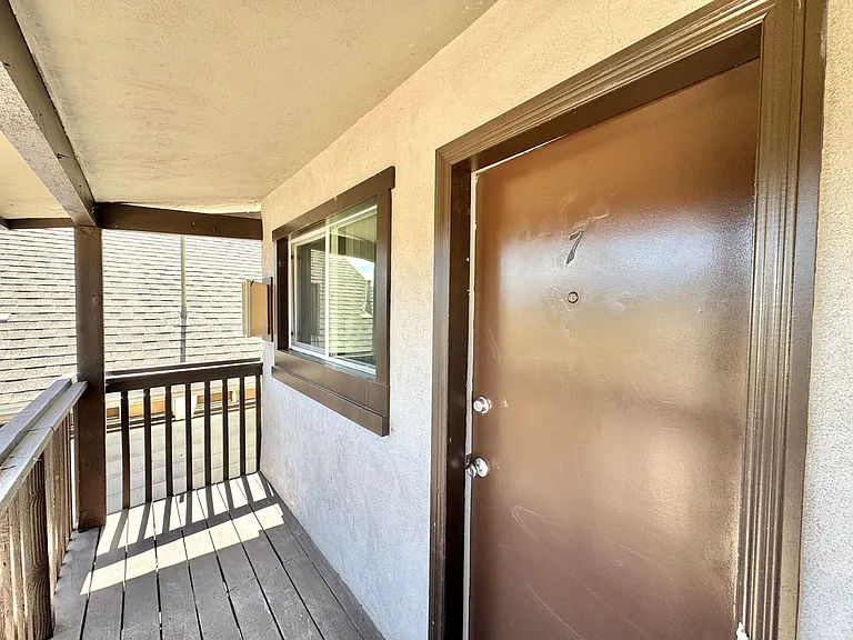 1612 Sunset Cliffs Blvd — Photo 11