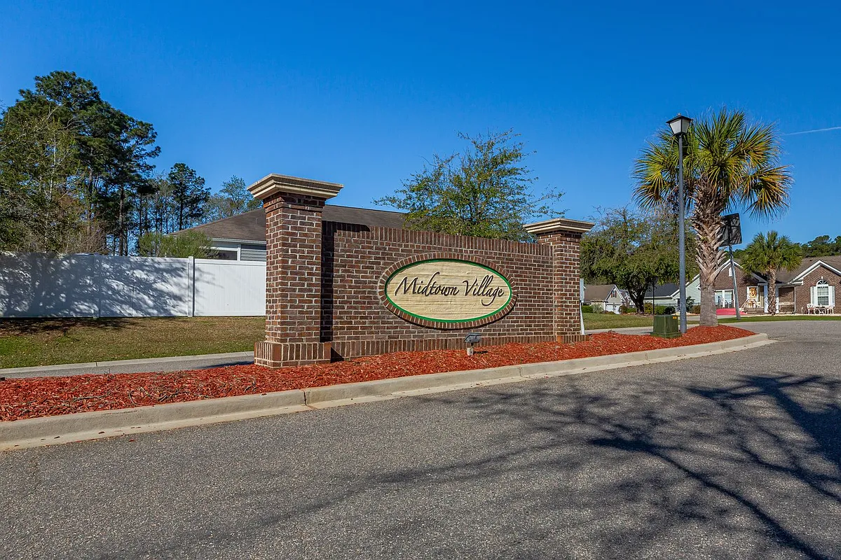 Building Photo - 2801 McDougall Dr