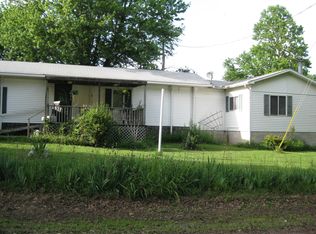 12172 Marina Rd, Marion, IL 62959