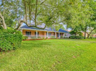6560 Chardonnay, Pensacola, FL 32504