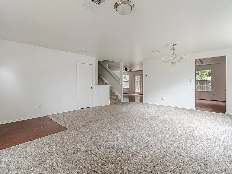 11223 Victory Cavern — Photo 21