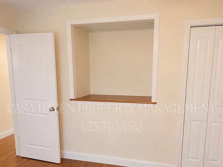 122 Leach Dr #104 — Photo 1