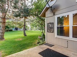 2645 S Xanadu Way UNIT B, Aurora, CO 80014