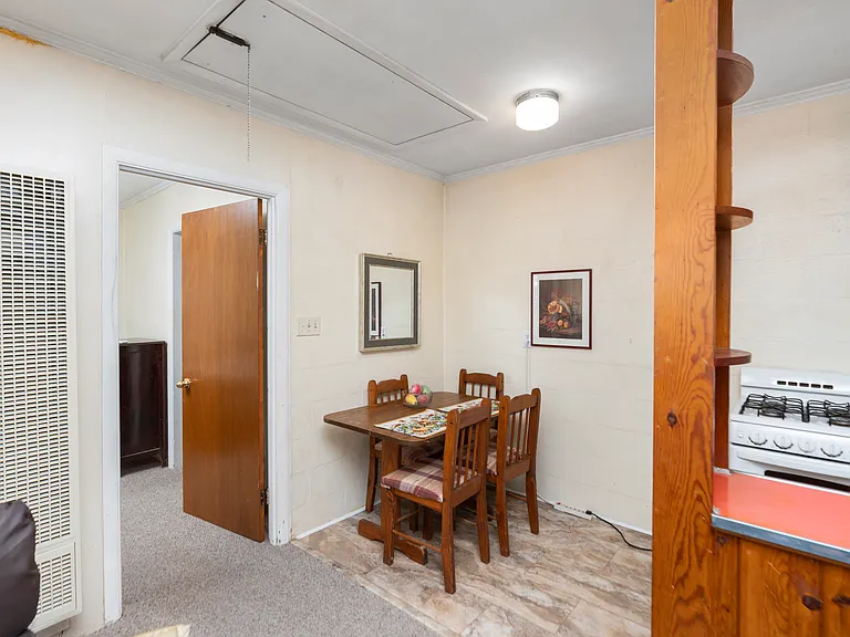 130 N Jefferson St — Photo 5