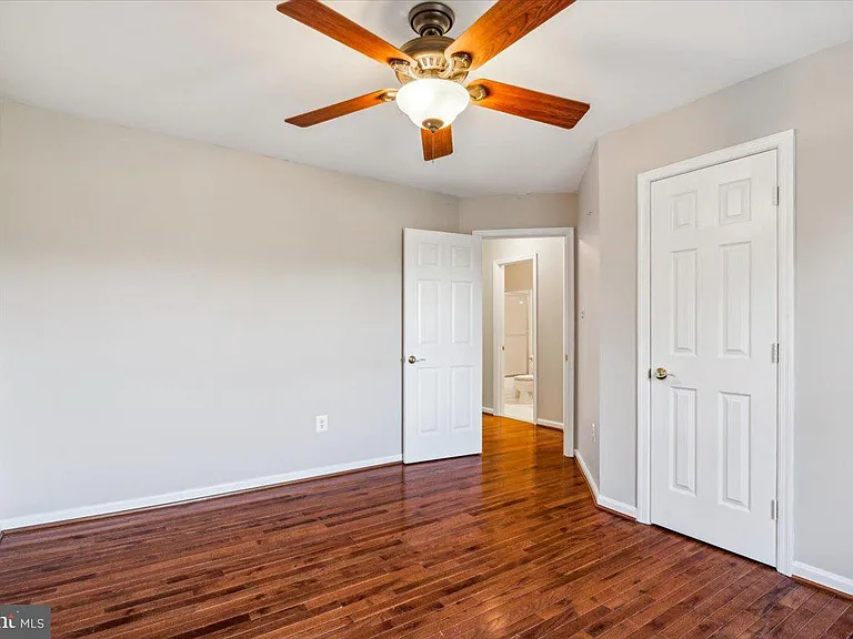 2442 Rippling Brook Rd — Photo 24