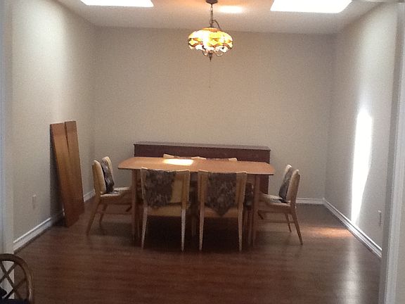 2nd image of 2341 Essex Grace