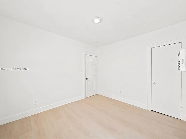 125 NE 56th St #1 — Photo 4