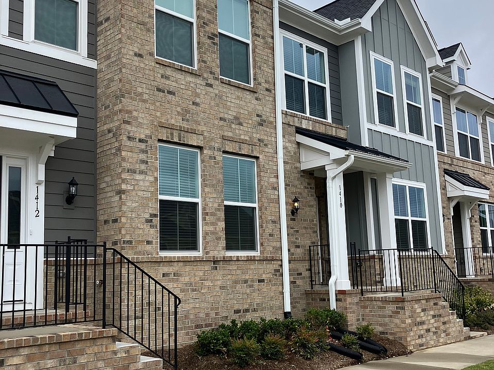 2nd image of 1410 Irving Hill Dr