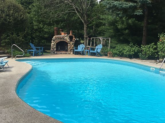 Tranquil 20 x 40 pool