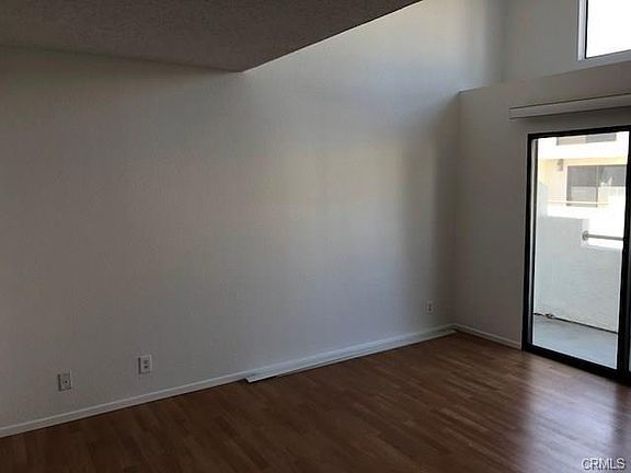 5th image of 312 Park Shadow Ct #101