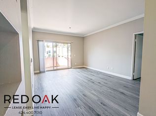 6700 Franklin Pl APT 407, Los Angeles, CA 90028