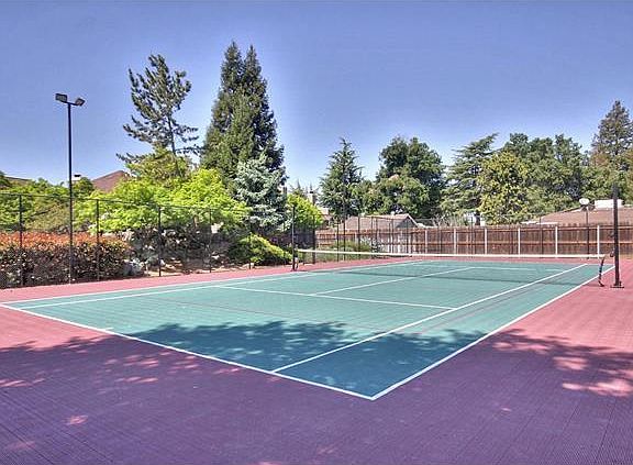 2nd image of 17172 Creekside Cir