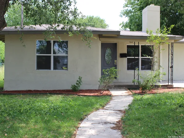 2626 W MISTLETOE AVE, San Antonio, TX 78228