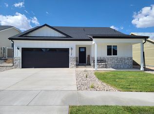 2124 Blue Norther Ln, Cheyenne, WY 82007