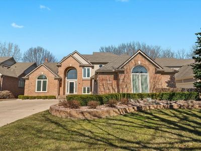 12322 Woodlands Ct, Plymouth, MI, 48170