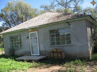 86 Old National Rd, Las Vegas, NM 87701