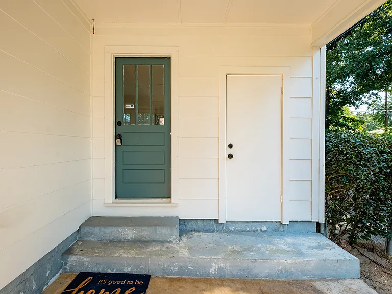 10202 Ronald Dr — Photo 2