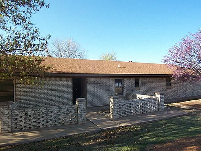 1st image of 150 Mesquite Ln