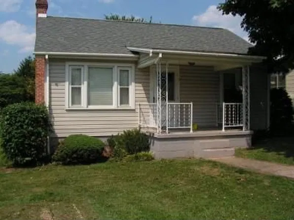 322 W Washington Ave, Elkton, VA 22827