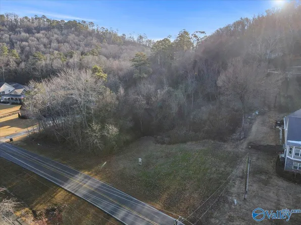 2323 Sunset Dr, Guntersville, AL 35976