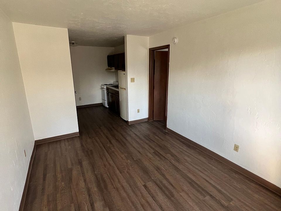 1st image of 1554 Lake Ave #213