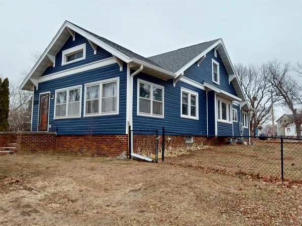 401 S Dundas St, Schaller, IA 51053
