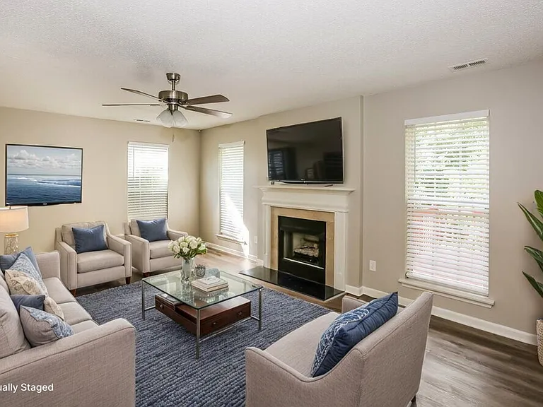 137 Lantana Dr — Photo 6