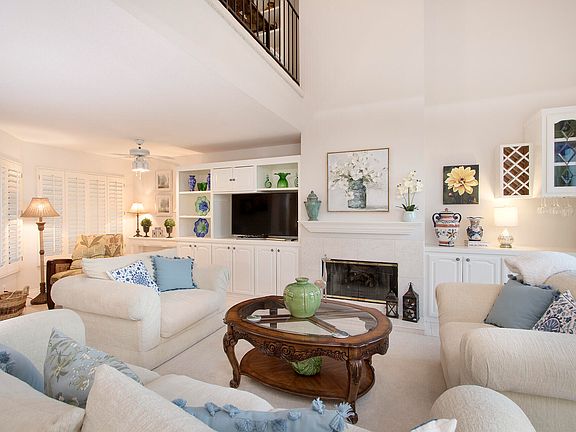 5th image of 697 N Vista Lago Cir