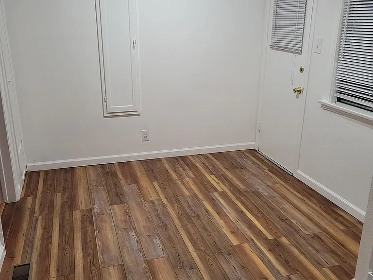 2453 Torrance Blvd — Photo 7