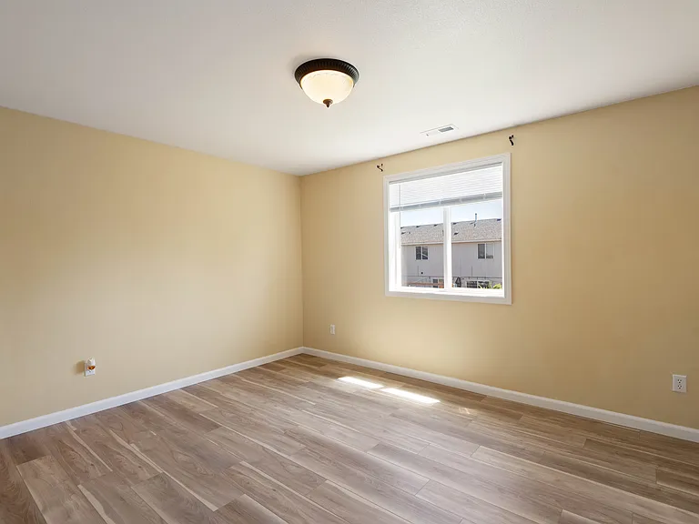 9104 Jersey Dr — Photo 24