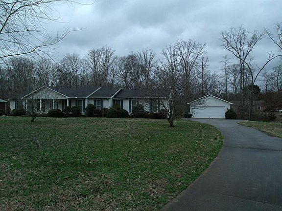2nd image of 376 Country Estates Dr