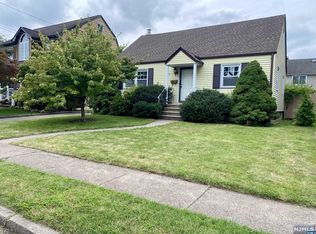 7-06 2nd St, Fair Lawn, NJ 07410