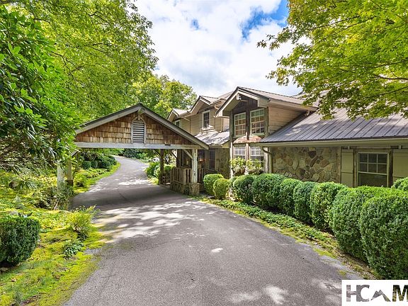 3rd image of 1094 Moorewood Road