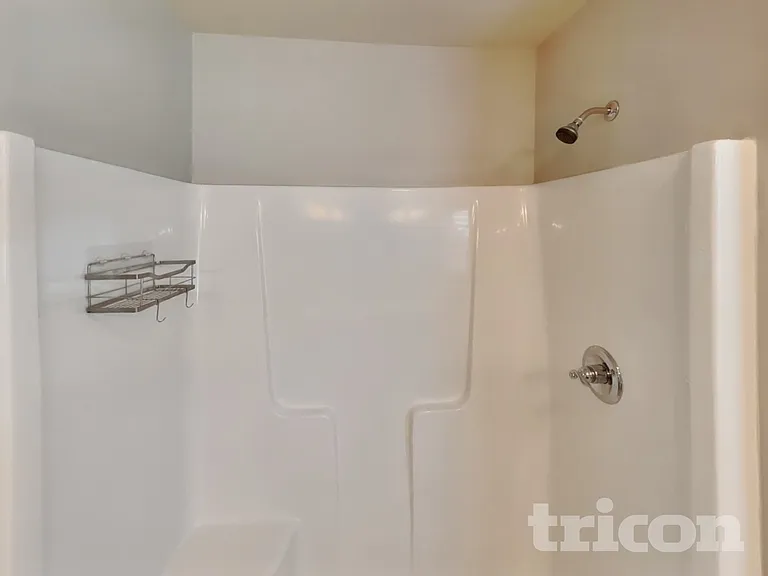 4676 Midstream Crossing Dr — Photo 9