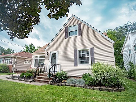 2nd image of 4982 Willow Brook Dr
