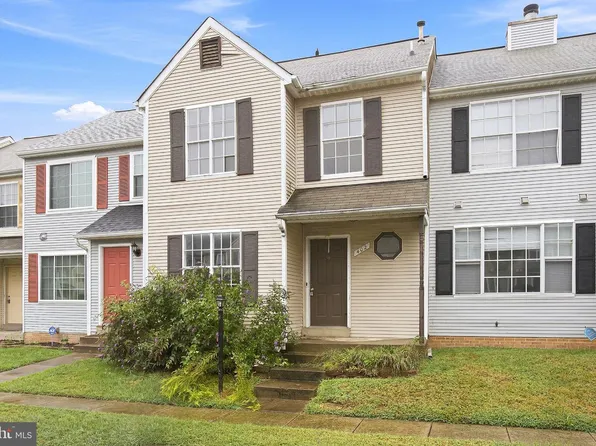 402 Windsor Ridge Ct, Fredericksburg, VA 22405