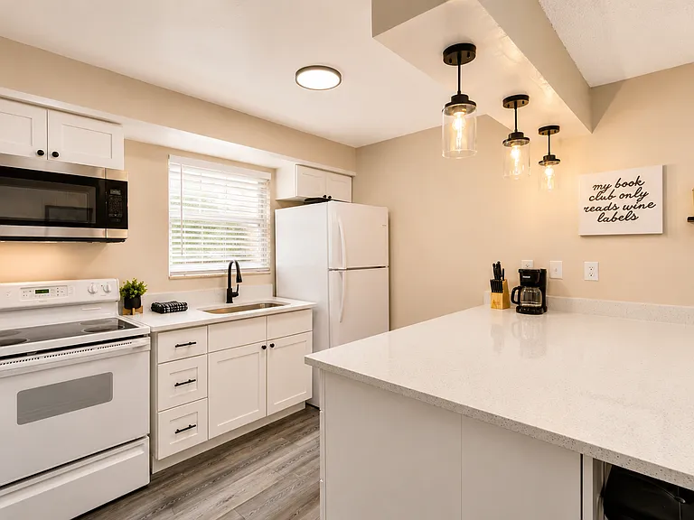 1228 E Muriel St #1228 — Photo 4