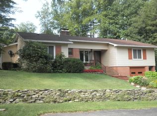 1117 Randall St, East Stroudsburg, PA 18301