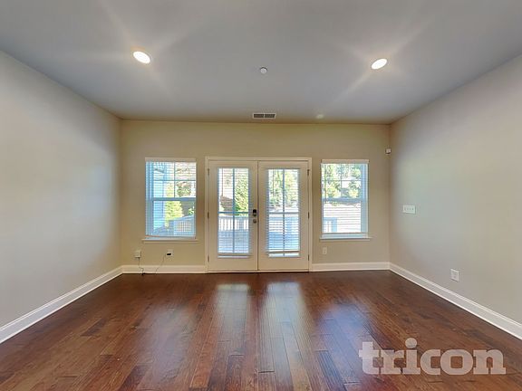 2nd image of 949 Shy Ln