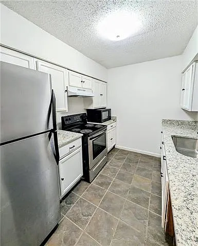 10921 Roger Dr #B — Photo 8