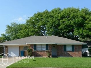 4114 Brookfield Dr, Houston, TX 77045