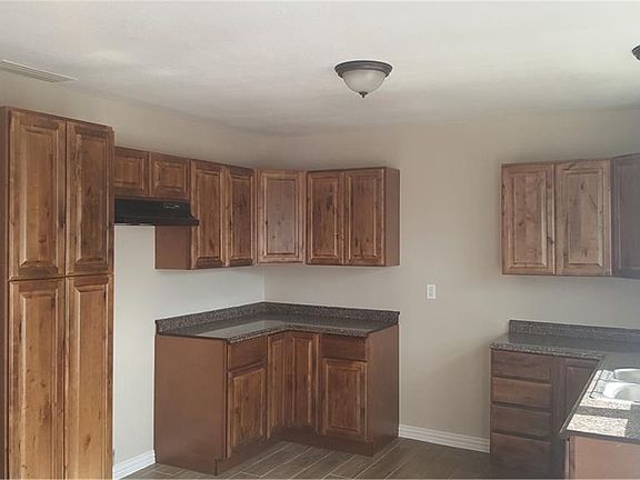 5th image of 1622 Greywood Dr